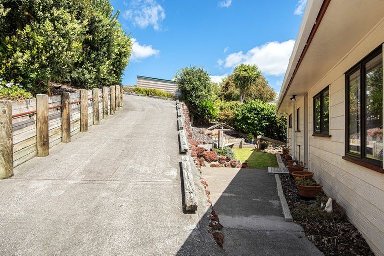 Photo of property in 34 Raumati Crescent, Onerahi, Whangarei, 0110
