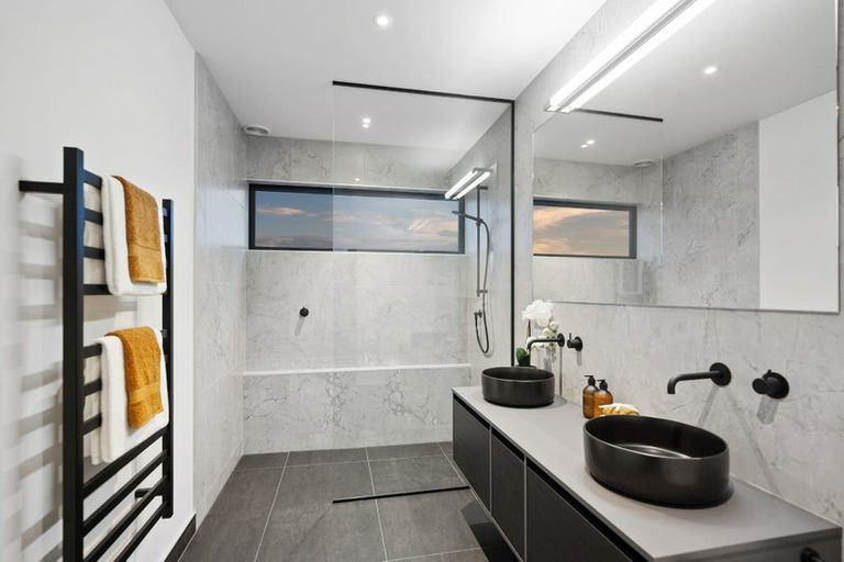 Photo of property in 9 Ridgelea Road, Long Bay, Albany, 0792