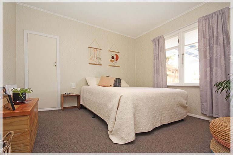 Photo of property in 30 The Avenue, Levin, 5510