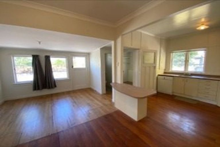 Photo of property in 48 Galloway Street, Hamilton East, Hamilton, 3216