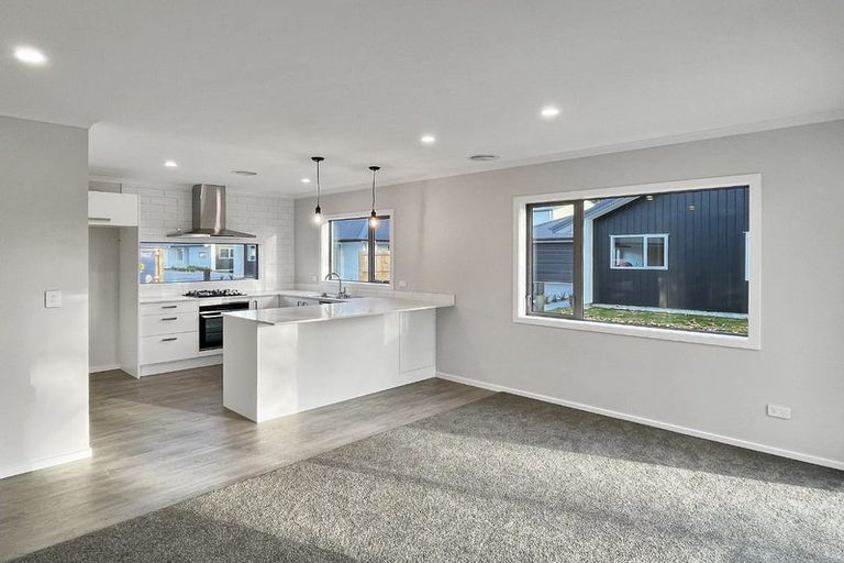 Photo of property in 658b Pioneer Highway, Highbury, Palmerston North, 4412