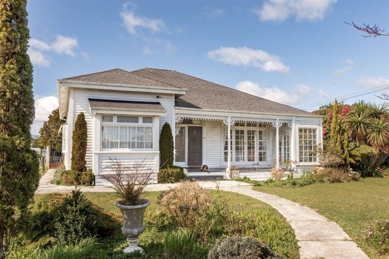 Photo of property in 143 Russell Street, Westport, 7825