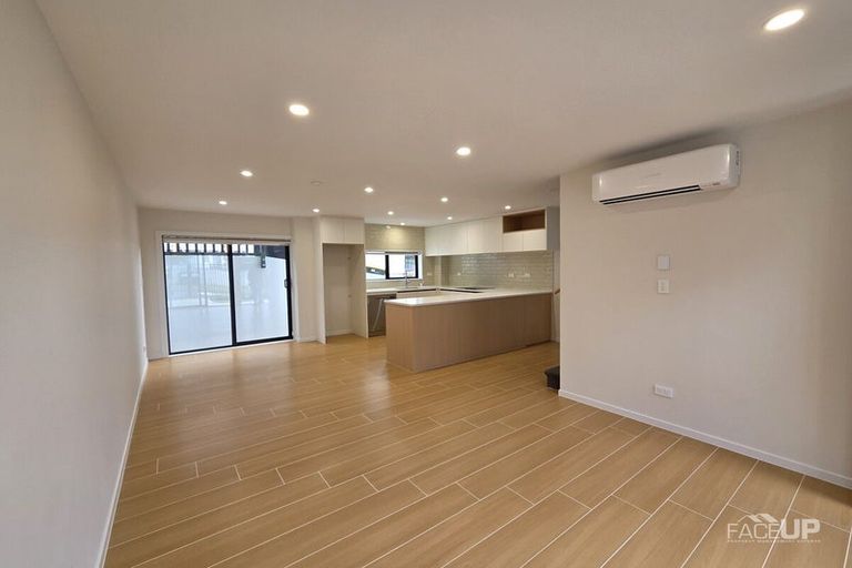 Photo of property in 79d Gallony Avenue, Massey, Auckland, 0614