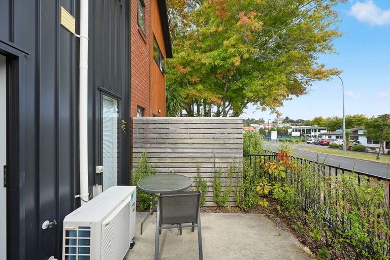 Photo of property in 2/13 Palmerston Street, Hamilton Central, Hamilton, 3204