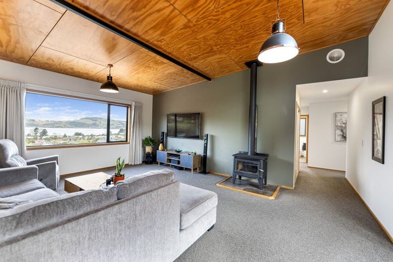 Photo of property in 16 Glendermid Close, Sawyers Bay, Port Chalmers, 9023