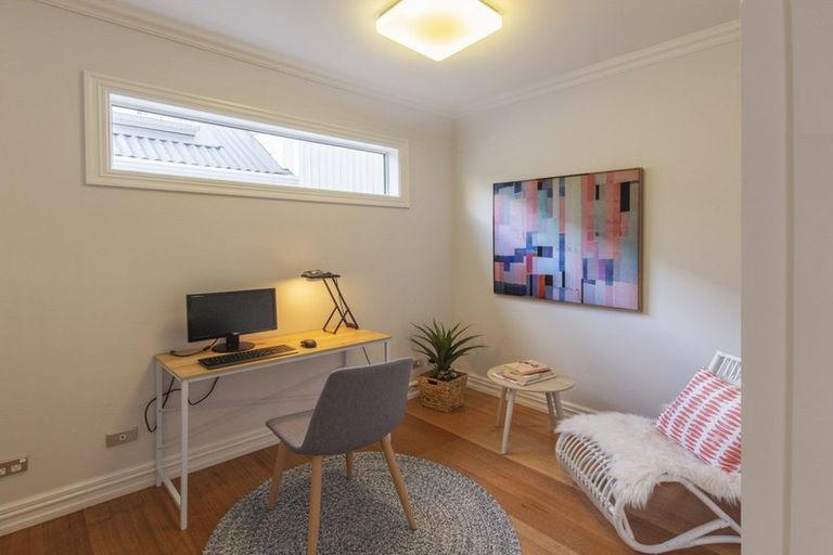 Photo of property in 63 Brougham Street, Mount Victoria, Wellington, 6011