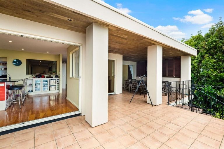 Photo of property in 985 Whangaparaoa Road, Tindalls Beach, Whangaparaoa, 0930