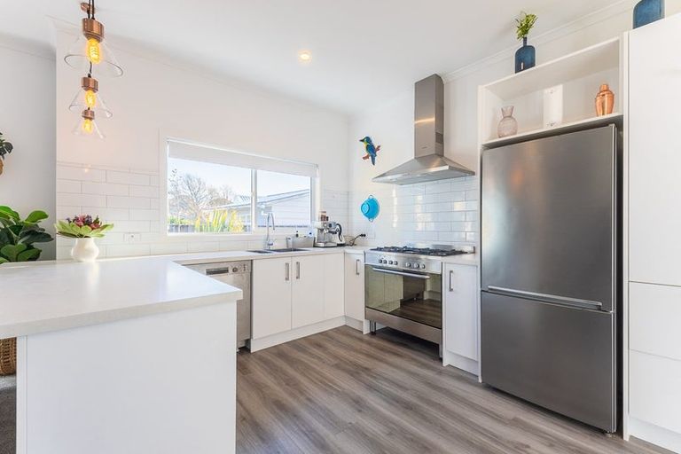 Photo of property in 9b Awatea Avenue, Paraparaumu, 5032