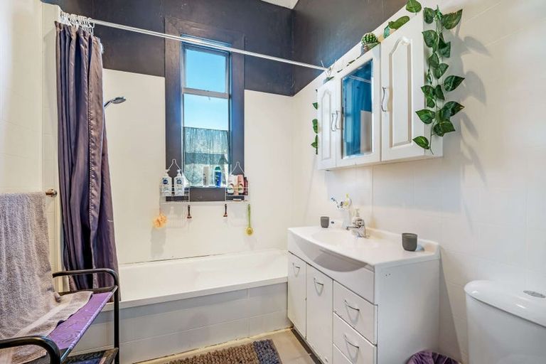 Photo of property in 29 Huron Street, East Gore, Gore, 9710