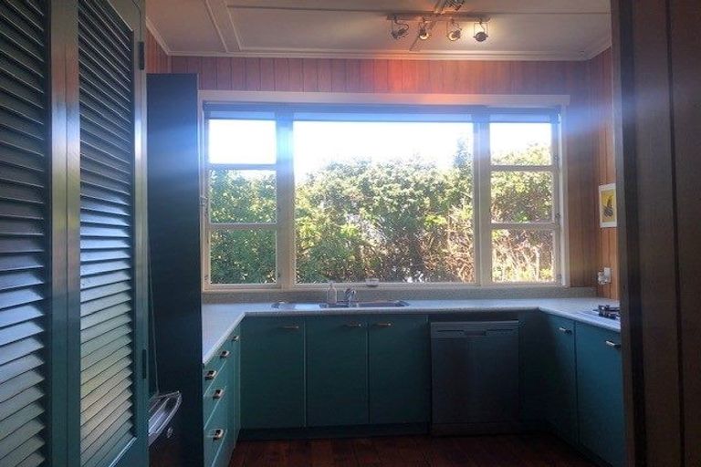 Photo of property in 14 Guys Hill Road, Hospital Hill, Napier, 4110
