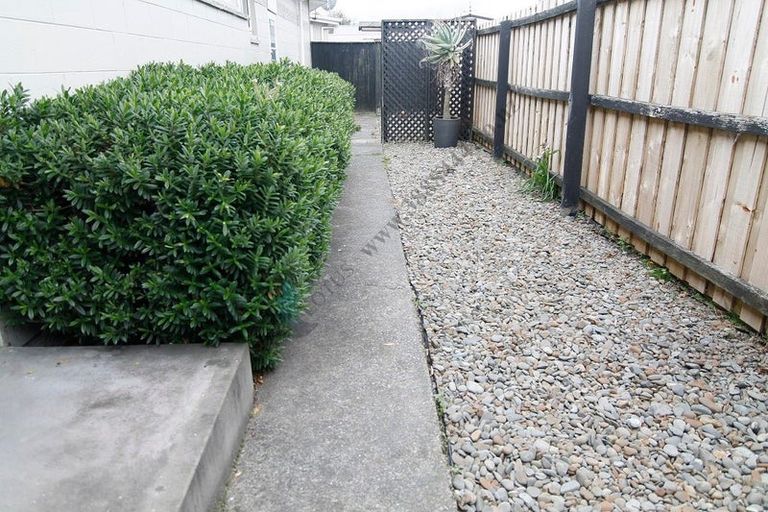 Photo of property in 39 Prestons Road, Redwood, Christchurch, 8051