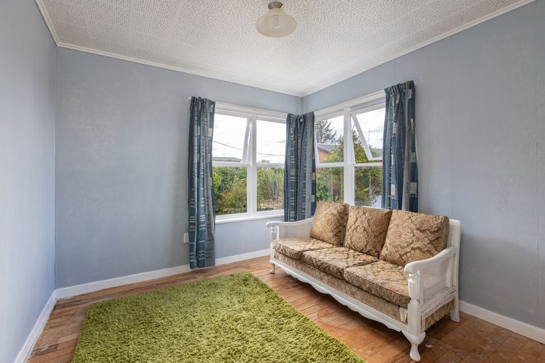 Photo of property in 52 Rodney Street, Wellsford, 0900