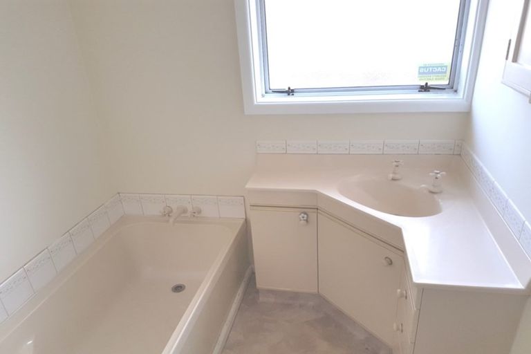 Photo of property in 30 Hounslow Street, Ilam, Christchurch, 8041