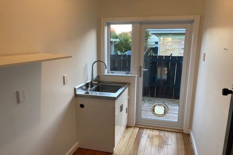 Photo of property in 90 Naylor Street, Hamilton East, Hamilton, 3216