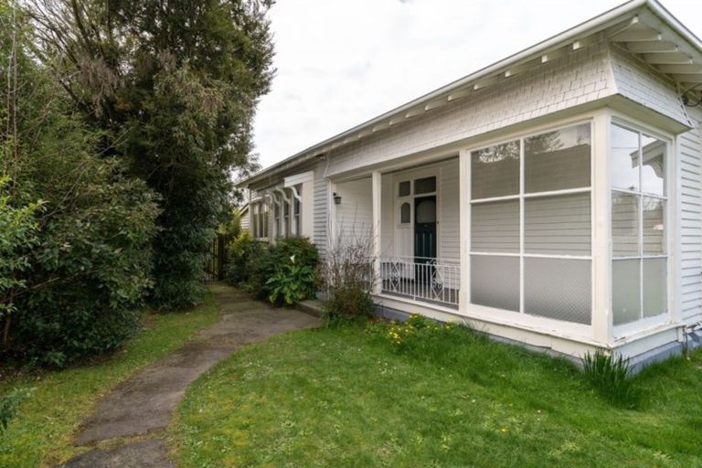 Photo of property in 100 Domain Terrace, Spreydon, Christchurch, 8024