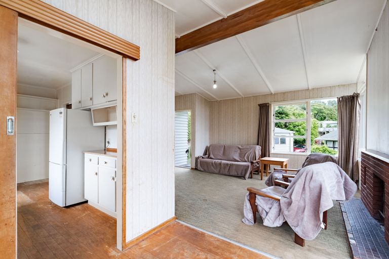 Photo of property in 17 Hilling Street, Titirangi, Auckland, 0604