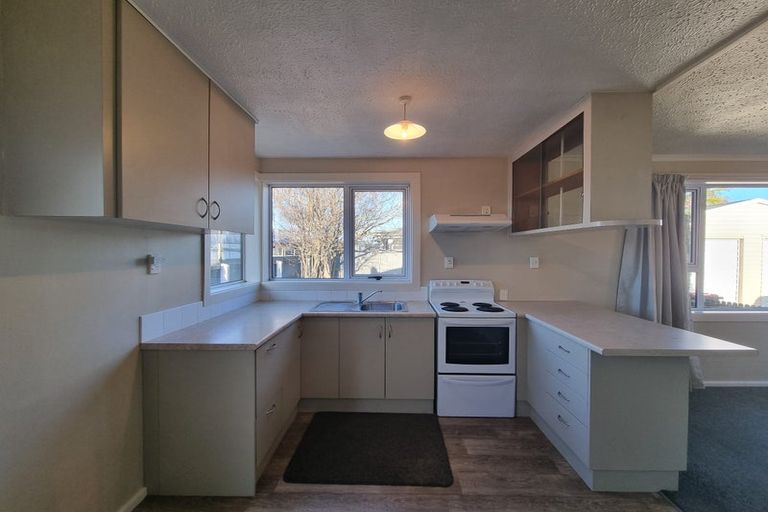 Photo of property in 26 Bickerton Street, Wainoni, Christchurch, 8061