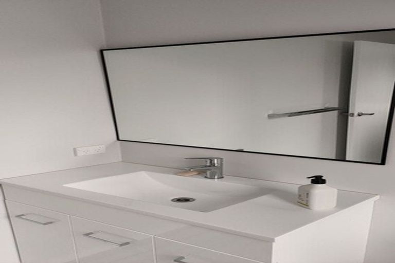 Photo of property in 18a Miro Street, Inglewood, 4330