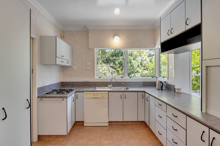 Photo of property in 16 Miro Street, Inglewood, 4330