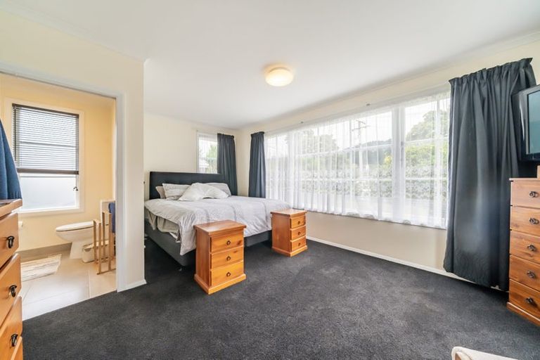 Photo of property in 3 Hall Grove, Ebdentown, Upper Hutt, 5018