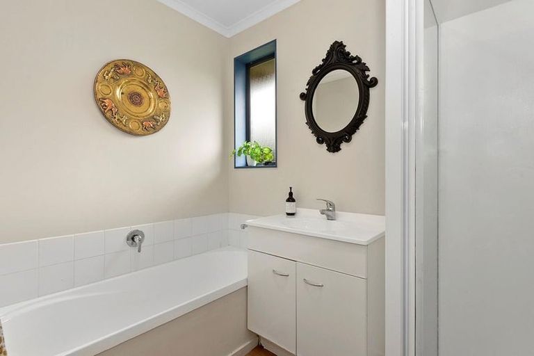 Photo of property in 48 Haultain Street, Fairfield, Hamilton, 3214