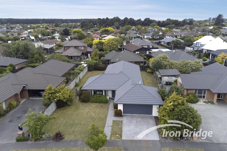 Photo of property in 50 Puhara Avenue, Parklands, Christchurch, 8083