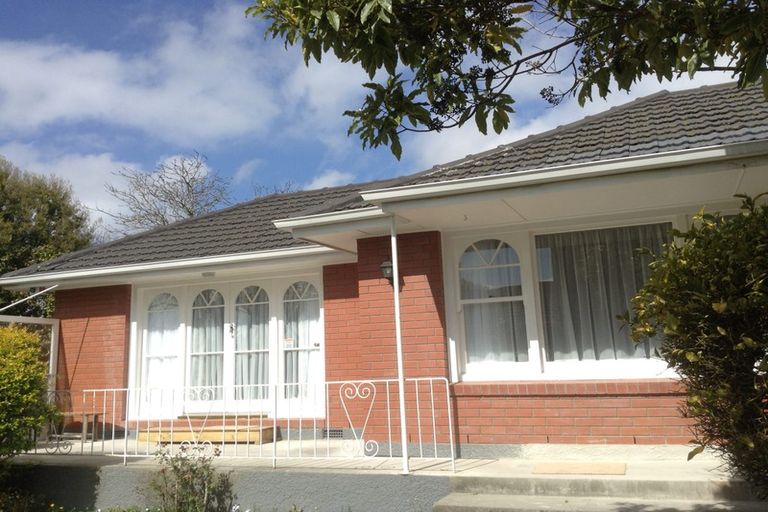 Photo of property in 165 Memorial Avenue, Burnside, Christchurch, 8053