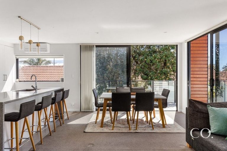 Photo of property in 1 Karewa Parade, Papamoa Beach, Papamoa, 3118