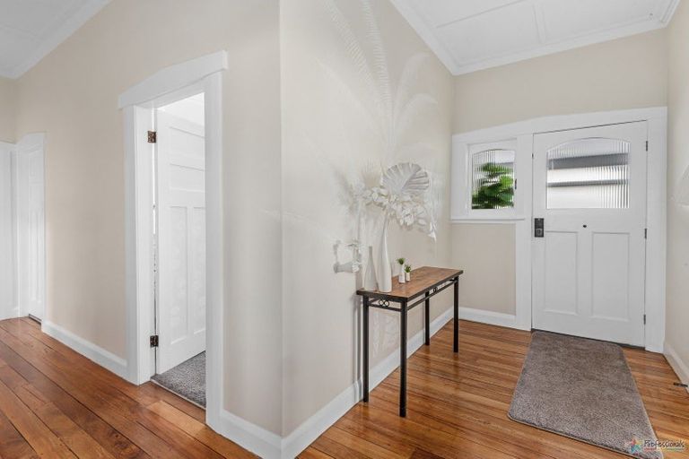 Photo of property in 16 Zealandia Street, Kensington, Whangarei, 0112