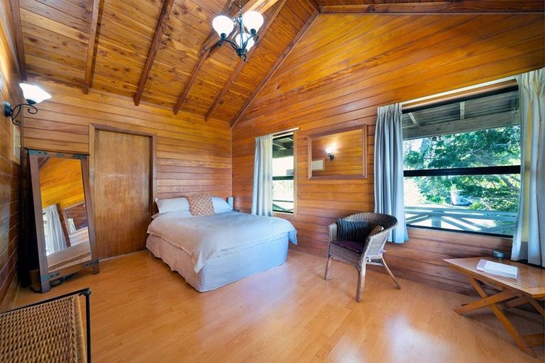 Photo of property in 182a Spur Road, Stillwater, Silverdale, 0993