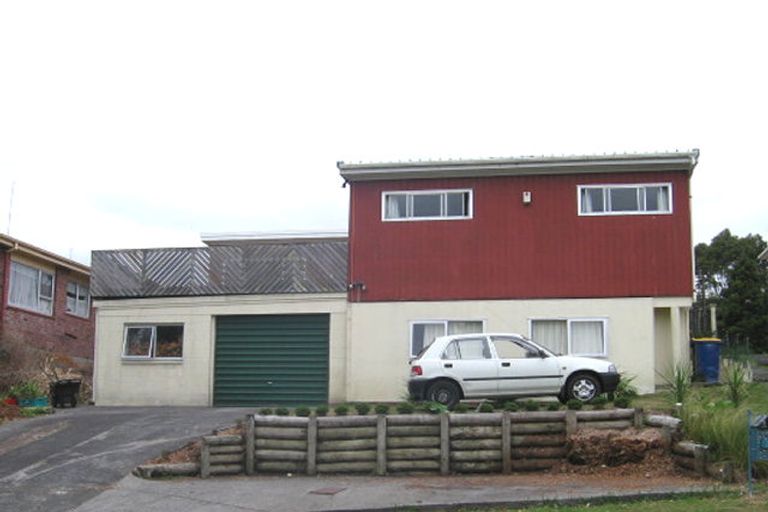 Photo of property in 2/21a Valley View Road, Glenfield, Auckland, 0629