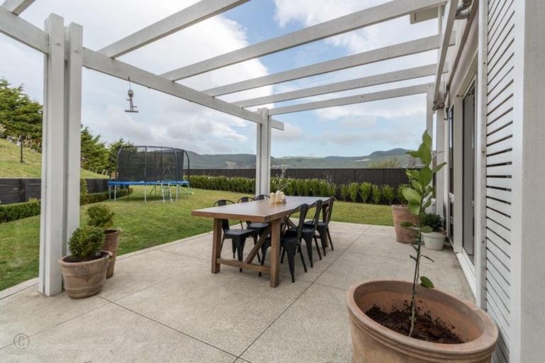 Photo of property in 23 Mervyn Kemp Drive, Tawa, Wellington, 5028