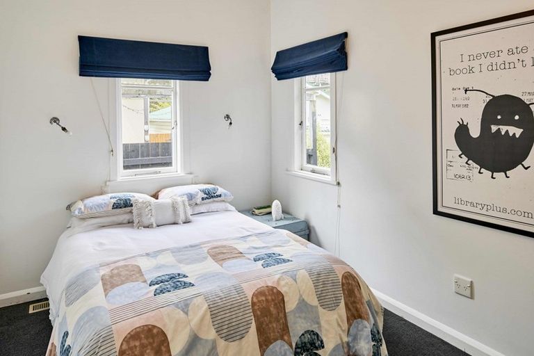 Photo of property in 24 Butt Street, Brooklyn, Wellington, 6021