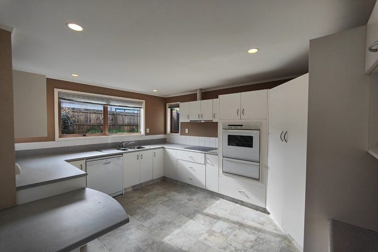 Photo of property in 32 Colum Place, Bucklands Beach, Auckland, 2014