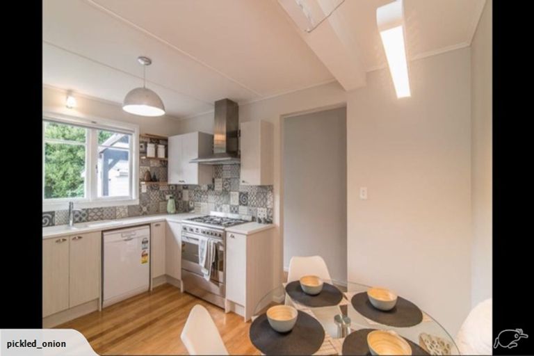 Photo of property in 6 Riwai Street, Paraparaumu, 5032