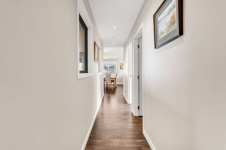 Photo of property in 18 Mariner Cove Road, Tinopai, Matakohe, 0593