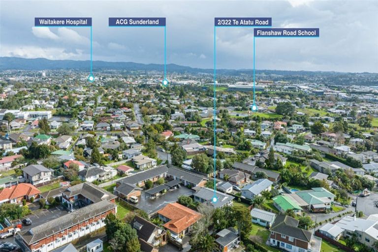 Photo of property in 2/322 Te Atatu Road, Te Atatu South, Auckland, 0610