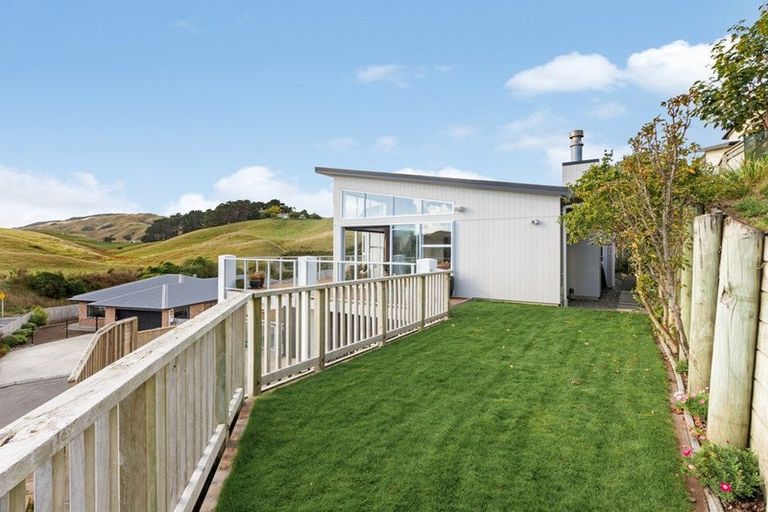 Photo of property in 61 Saint Ives Drive, Camborne, Porirua, 5026