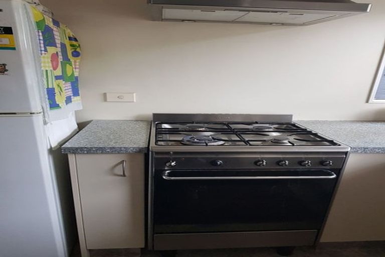 Photo of property in 164a Newlands Road, Newlands, Wellington, 6037