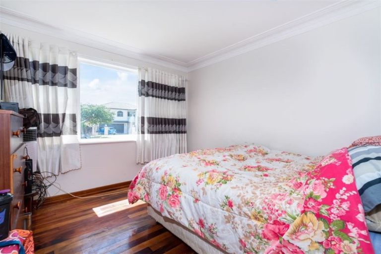 Photo of property in 2a Colin Street, Mangere, Auckland, 2022