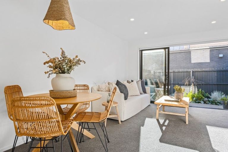 Photo of property in 4/327 Cambridge Terrace, Christchurch Central, Christchurch, 8013