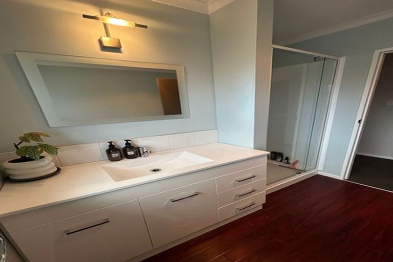 Photo of property in 33 Riwai Street, Paraparaumu, 5032