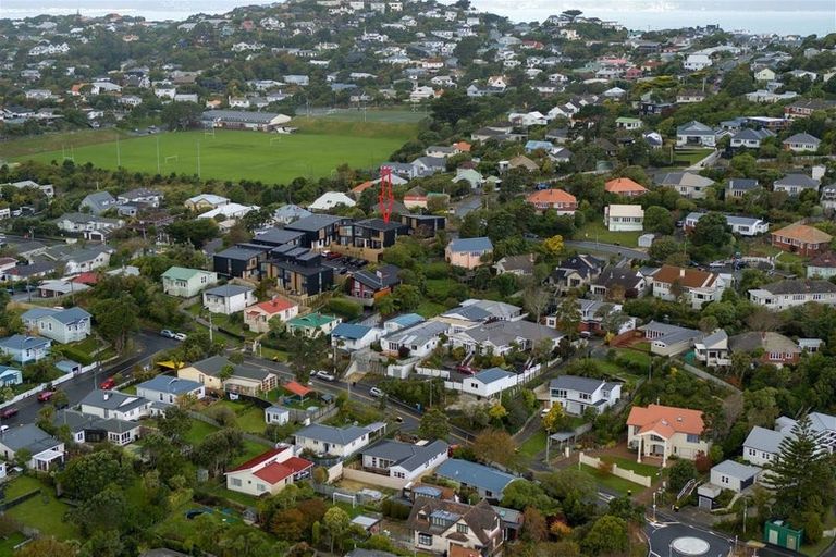 Photo of property in 2/38 Bankot Crescent, Ngaio, Wellington, 6035