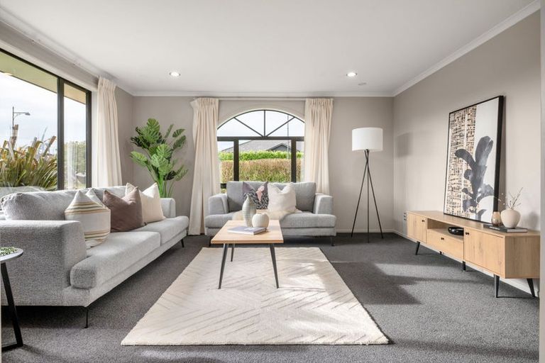 Photo of property in 102 Barrington Drive, Huntington, Hamilton, 3210