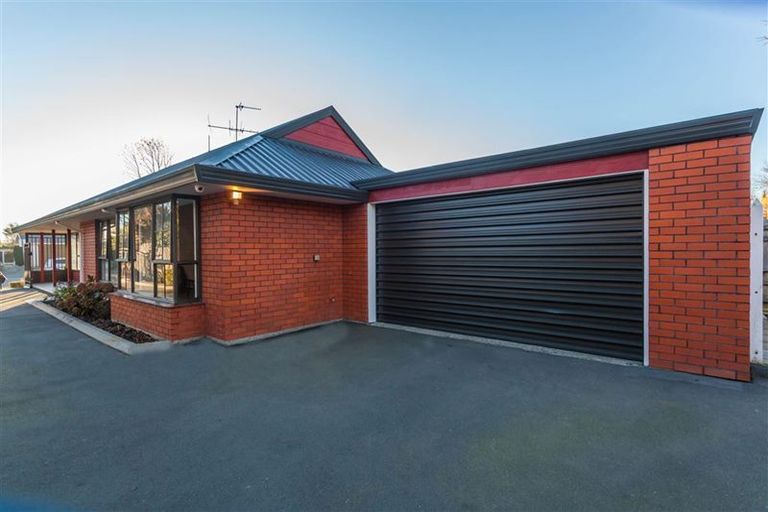 Photo of property in 23 Lodge Place, Ilam, Christchurch, 8041