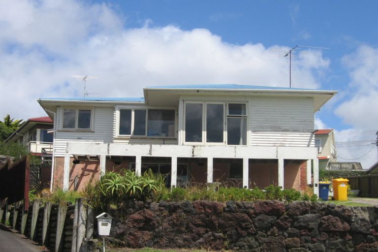 Photo of property in 1/52 Corunna Road, Milford, Auckland, 0620
