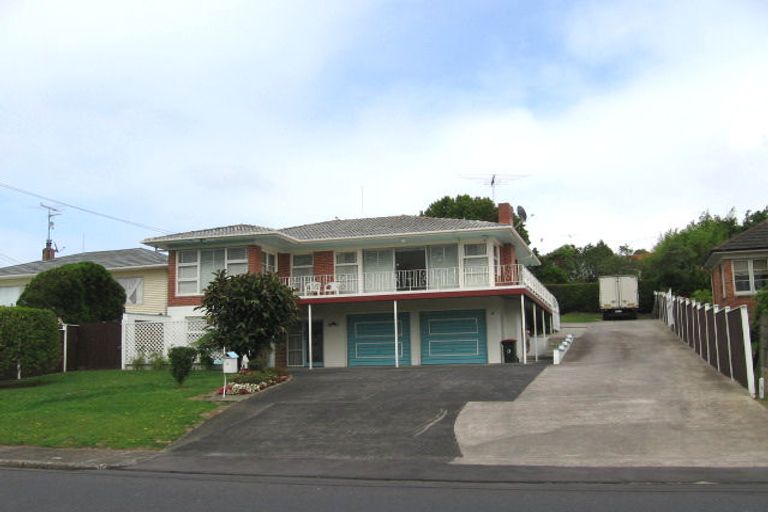 Photo of property in 9 Griffen Park Road, Mount Roskill, Auckland, 1041