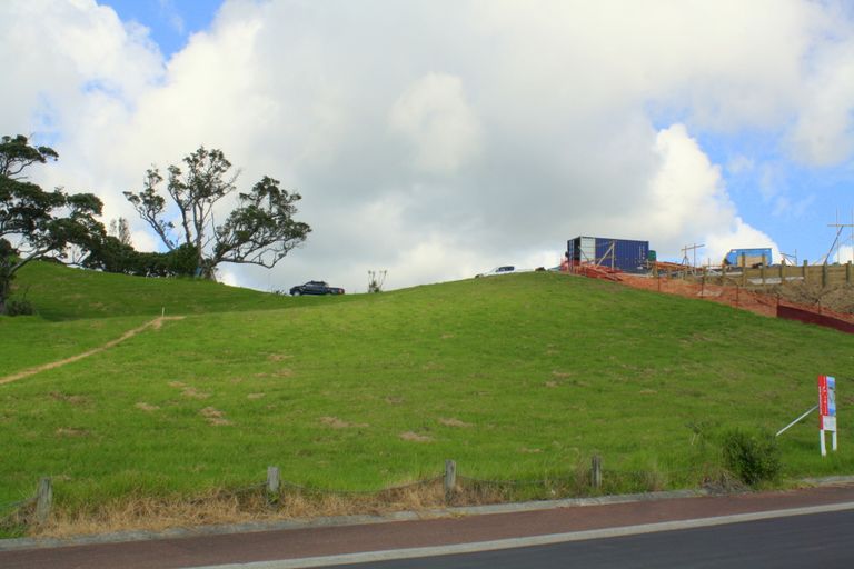 Photo of property in 80-82 Lax Crescent, Leigh, 0985