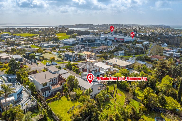 Photo of property in 70 Wade River Road, Stanmore Bay, Whangaparaoa, 0932