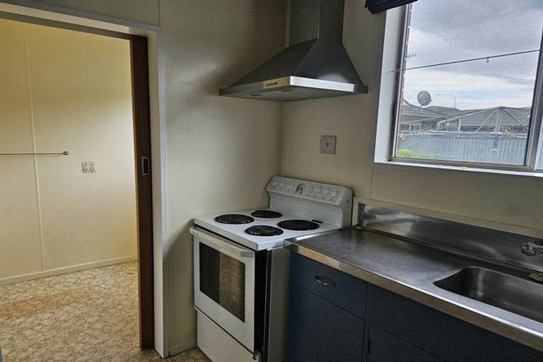 Photo of property in 2 Edwards Place, Terrace End, Palmerston North, 4410